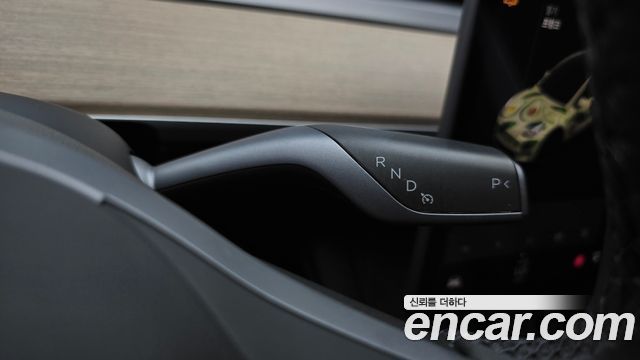 Tesla Model Y Long Range AWD 2021 — фото 9
