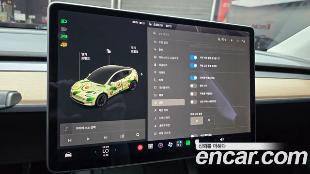 Tesla Model Y Long Range AWD 2021 — фото 17