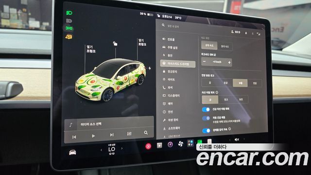 Tesla Model Y Long Range AWD 2021 — фото 18