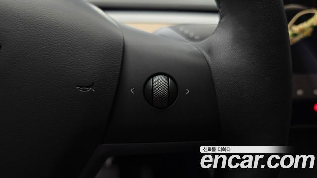 Tesla Model Y Long Range AWD 2021 — фото 28