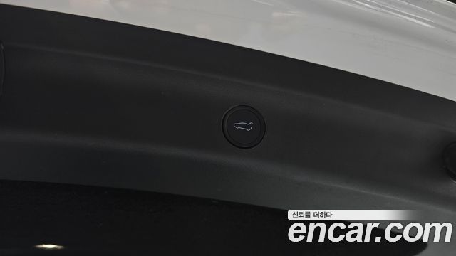 Tesla Model Y Long Range AWD 2021 — фото 33
