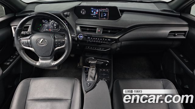 Lexus UX250h 2.0 2WD 2019 — фото 7