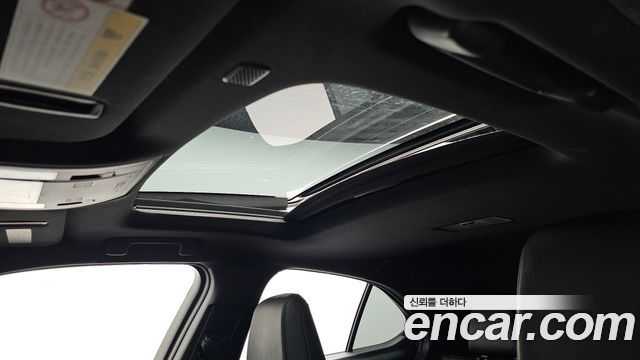 Lexus UX250h 2.0 2WD 2019 — фото 31