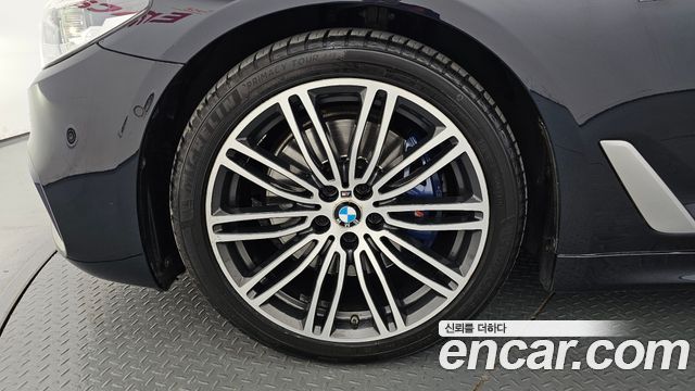 BMW 5 Series (G30) 530i M Sport Package Plus 2019 — фото 5