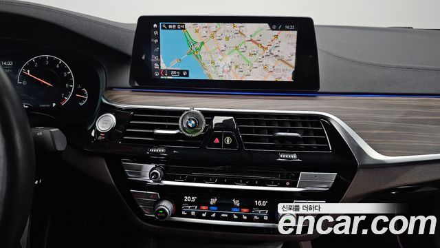 BMW 5 Series (G30) 530i M Sport Package Plus 2019 — фото 14