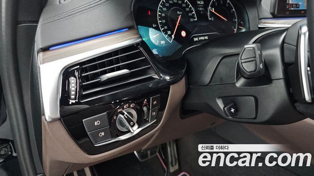 BMW 5 Series (G30) 530i M Sport Package Plus 2019 — фото 19