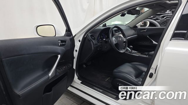 Lexus IS250 Premium XE20 2011 — фото 10