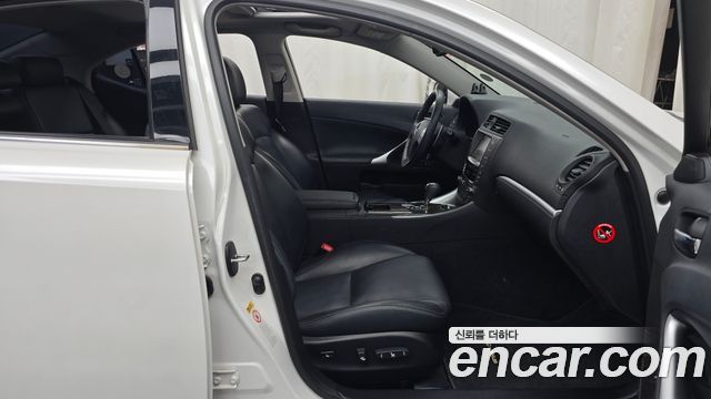 Lexus IS250 Premium XE20 2011 — фото 11