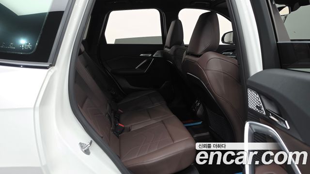 BMW X1 (U11) xDrive 20i M Sport 2024 — фото 11