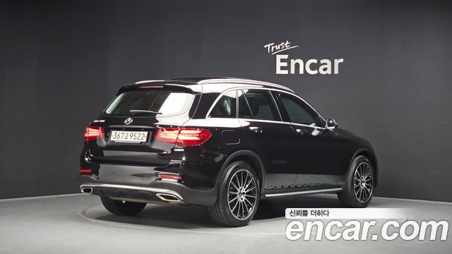 Mercedes-Benz GLC-Class (X253) GLC300 4MATIC AMG Line 2019 — фото 2