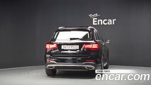 Mercedes-Benz GLC-Class (X253) GLC300 4MATIC AMG Line 2019 — фото 4