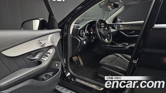 Mercedes-Benz GLC-Class (X253) GLC300 4MATIC AMG Line 2019 — фото 10