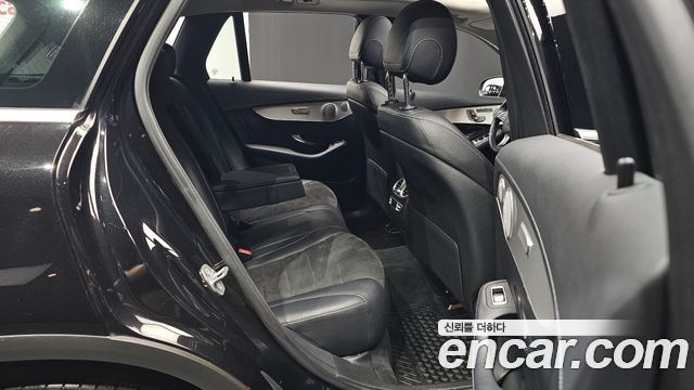 Mercedes-Benz GLC-Class (X253) GLC300 4MATIC AMG Line 2019 — фото 15