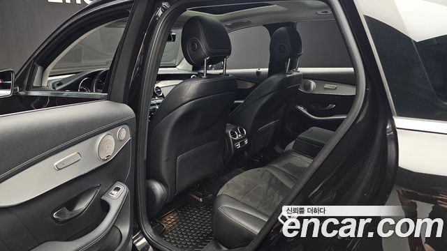 Mercedes-Benz GLC-Class (X253) GLC300 4MATIC AMG Line 2019 — фото 16