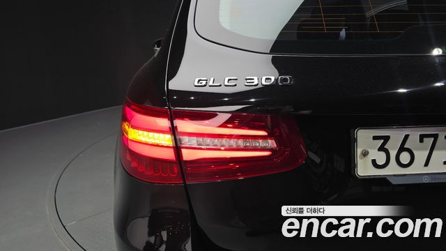 Mercedes-Benz GLC-Class (X253) GLC300 4MATIC AMG Line 2019 — фото 29