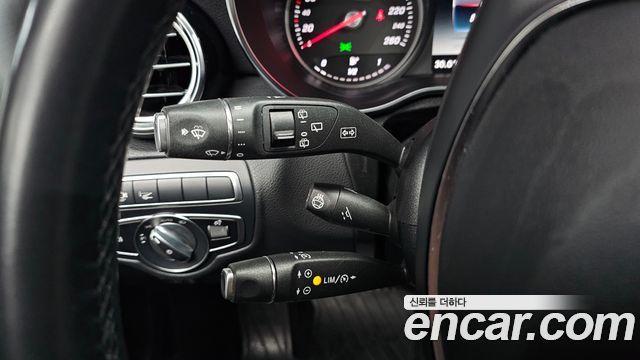 Mercedes-Benz GLC-Class (X253) GLC300 4MATIC AMG Line 2019 — фото 35