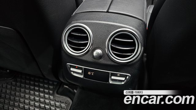 Mercedes-Benz GLC-Class (X253) GLC300 4MATIC AMG Line 2019 — фото 42