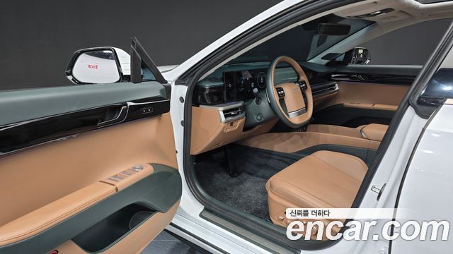Hyundai Grandeur (GN7) 2,5 Gasoline 2WD Calligraphy 2023 — фото 10