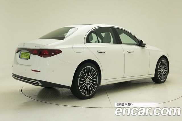 Mercedes-Benz E-Class (W214) E450 4MATIC Exclusive 2025 — фото 2