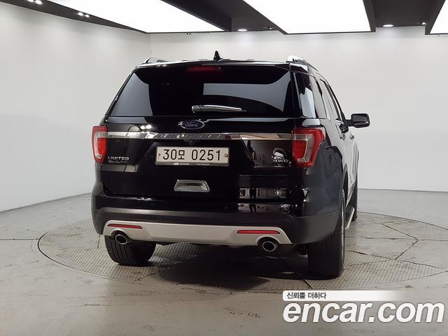 Ford Explorer 3.5 Limited 4WD 5th 2016 — фото 4
