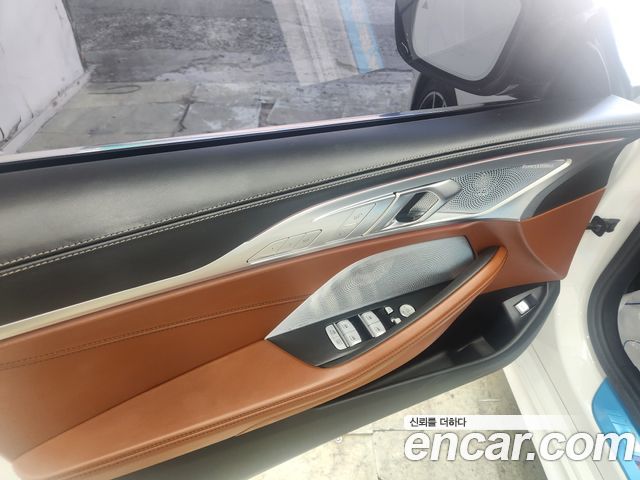 BMW 8 Series (G15) M850i xDrive Gran Coupe 2024 — фото 18