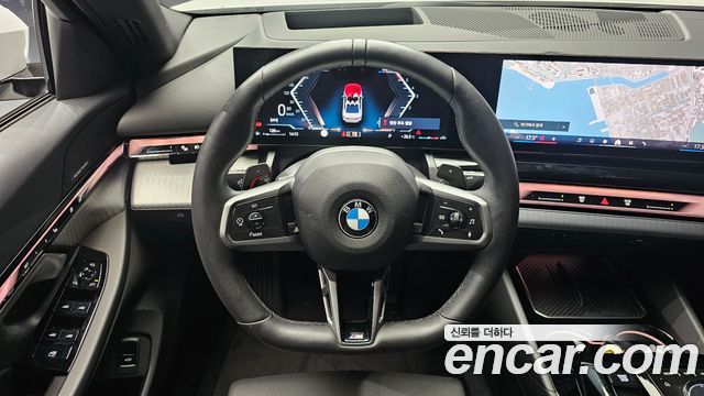 BMW 5 Series (G60) 523d M Sport 2025 — фото 13