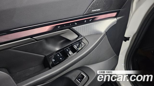 BMW 5 Series (G60) 523d M Sport 2025 — фото 27