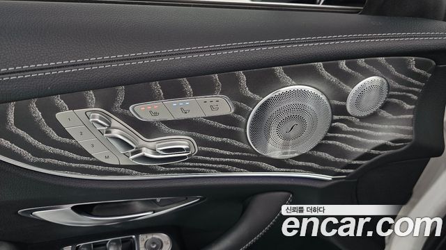 Mercedes-Benz E-Class (W213) E450 4MATIC Cabriolet 2021 — фото 19