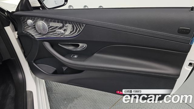Mercedes-Benz E-Class (W213) E450 4MATIC Cabriolet 2021 — фото 25