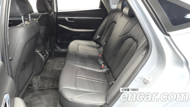 Hyundai Sonata The Edge (DN8) 2.0 Exclusive 2024 — фото 11