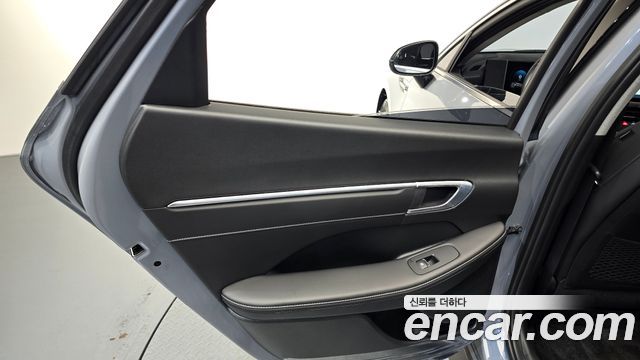 Hyundai Sonata The Edge (DN8) 2.0 Exclusive 2024 — фото 25