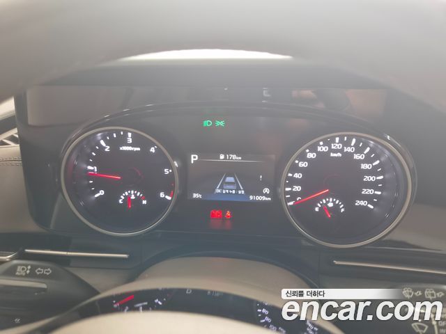 Kia Carnival (IV) Diesel 9-Seater Prestige 2021 — фото 9