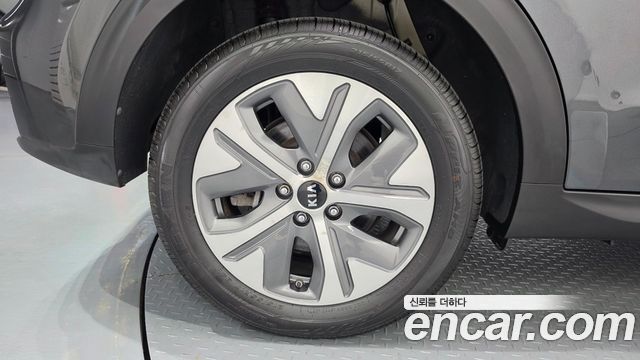Kia Niro EV Prestige 2021 — фото 5