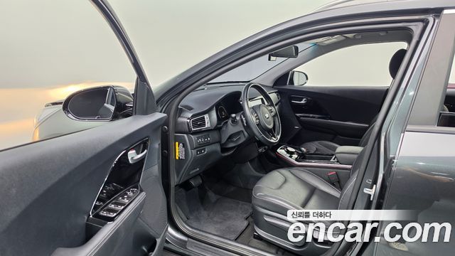 Kia Niro EV Prestige 2021 — фото 10