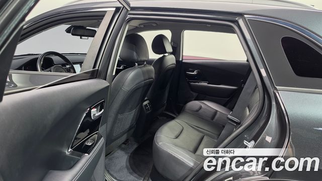 Kia Niro EV Prestige 2021 — фото 11