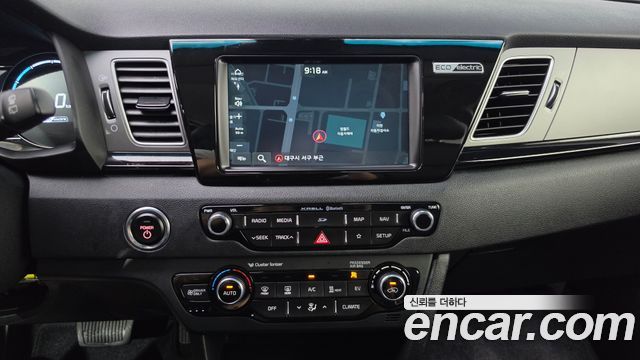 Kia Niro EV Prestige 2021 — фото 12