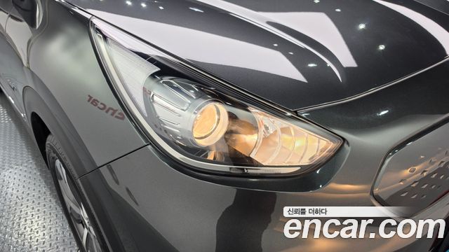 Kia Niro EV Prestige 2021 — фото 22