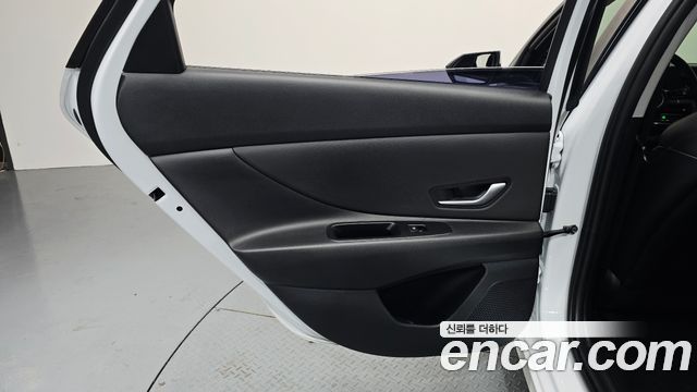 Hyundai Avante (CN7) 1.6 Smart 2023 — фото 25