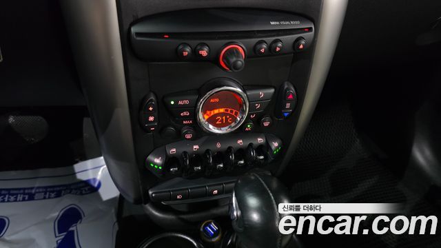 MINI Cooper D Countryman Standard 1st 2012 — фото 17