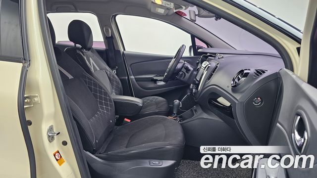 Renault Korea QM3 RE 2015 — фото 11