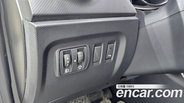 Renault Korea QM3 RE 2015 — фото 16