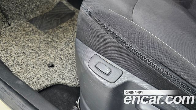 Renault Korea QM3 RE 2015 — фото 19