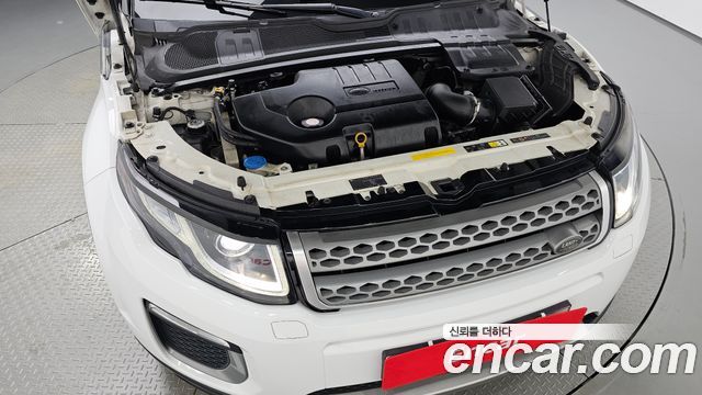 Land Rover Range Rover Evoque 2.0 TD4 SE 2016 — фото 6