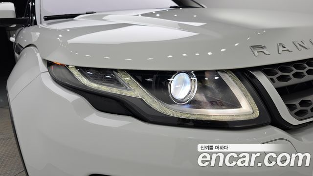 Land Rover Range Rover Evoque 2.0 TD4 SE 2016 — фото 22