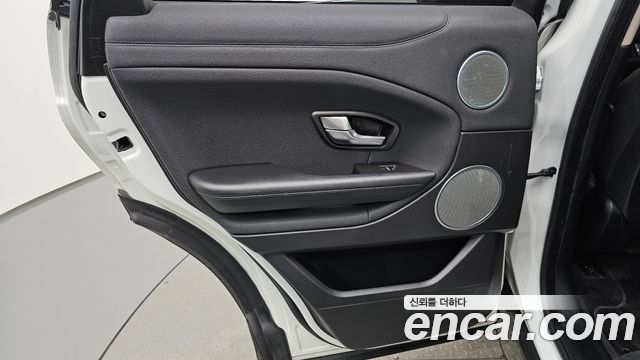 Land Rover Range Rover Evoque 2.0 TD4 SE 2016 — фото 25