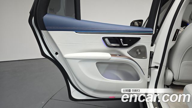 Mercedes-Benz EQS SUV (X296) EQS580 4MATIC 2023 — фото 25