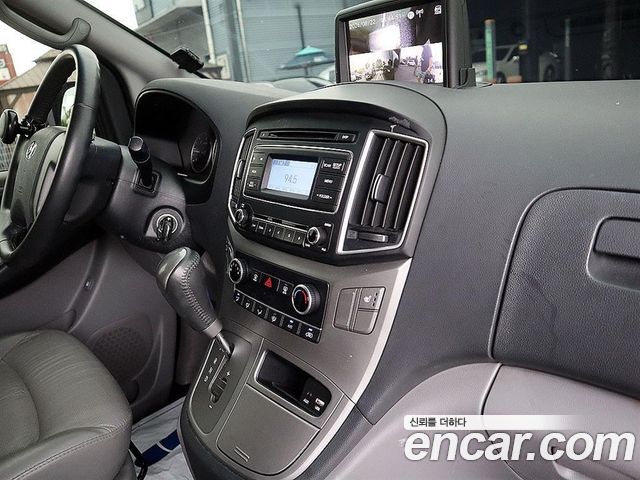 Hyundai Grand Starex Van 3-Seater Smart 2019 — фото 16