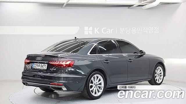 Audi A4 (B9) 40 TFSI 2023 — фото 2
