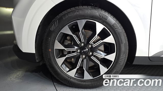 Kia Carnival (IV) Gasoline 9-Seater Prestige 2023 — фото 5