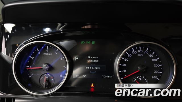 Kia Carnival (IV) Gasoline 9-Seater Prestige 2023 — фото 8